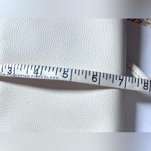 Karl Lagerfeld White leather Crossbody Bag - Picture 6 of 11